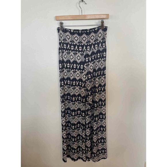 Size Medium Super Line Black Women's Pants - Picture 2 of 3